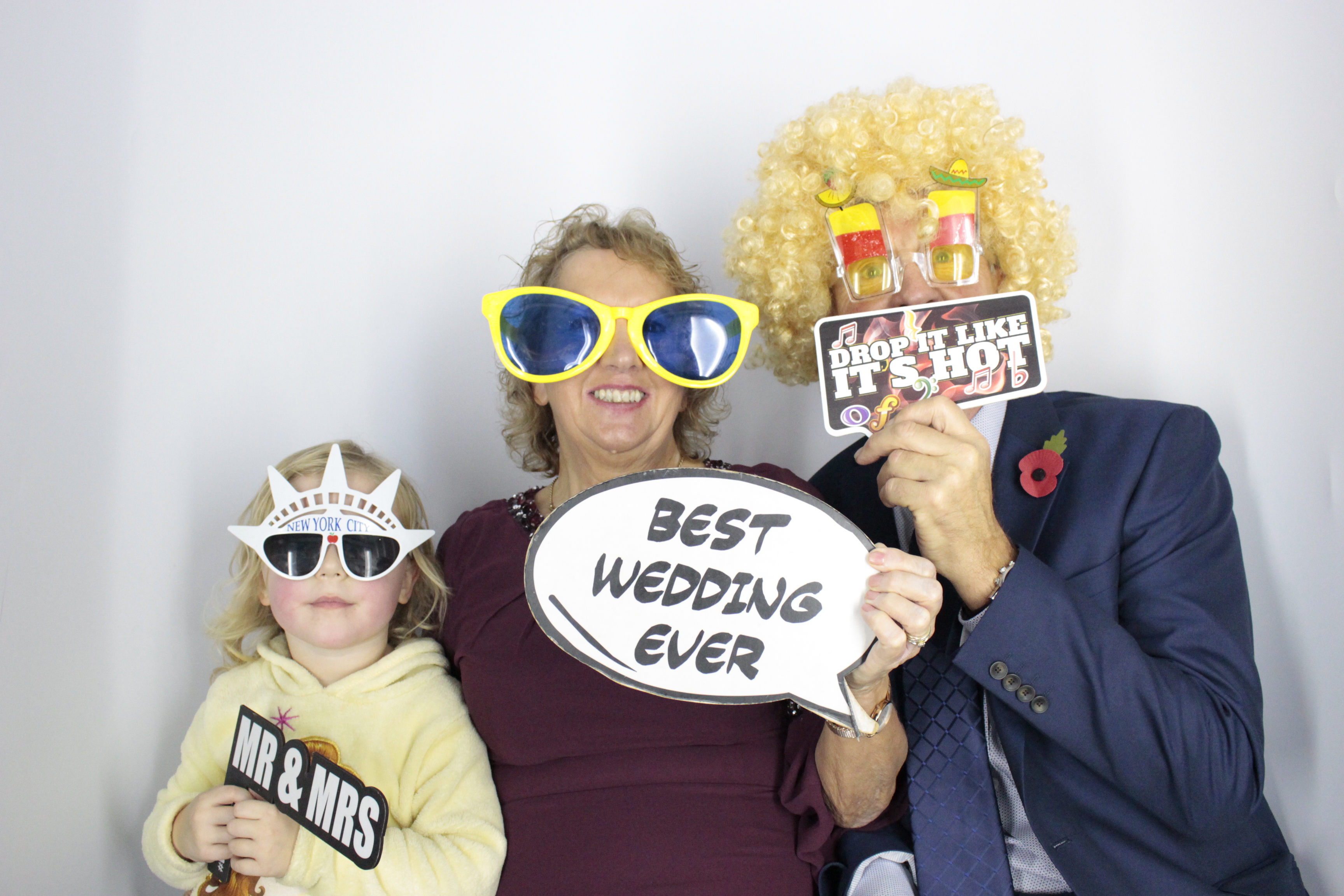 Darren and Claire’s Wedding  | View more photos from the event at gallery.myphotoboothexperience.co.uk/u/MyPhotoBoothExperienceLtd/Darren-and-Claire’s-Wedding
